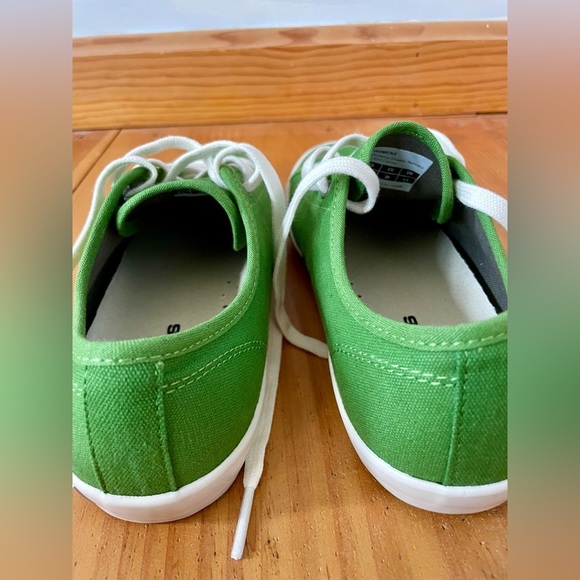 Seavees Monterey Green Sneakers | Size 7.5 - Picture 8 of 14